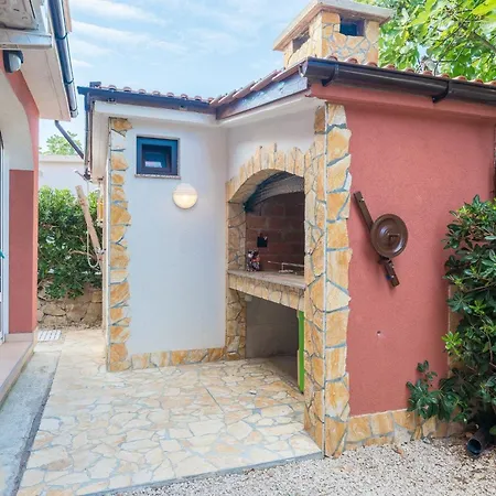 Appartement Puskaric 3 By Interhome